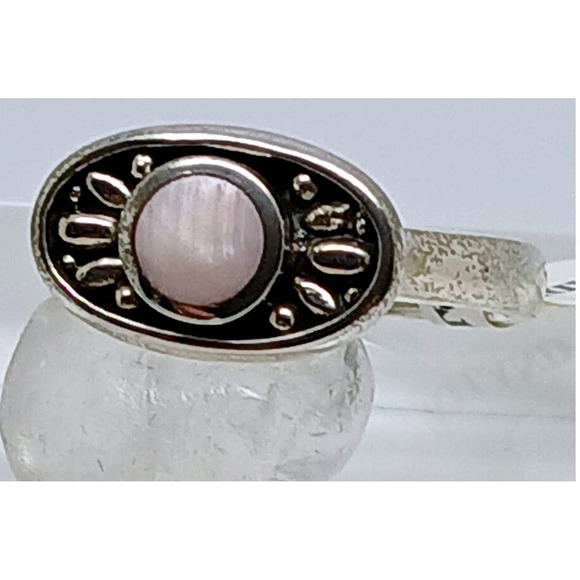 Vintage Jewelry - Vintage 1990's Mother of Pearl Designer‎ Signed Sterling Silver Ring Size 7 Rare
